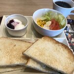 カフェ ド クリエ ホピタル - モーニングセット