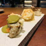 ラ カンロ - ③【Fritto：伊勢海老、帆立】
      ★ 帆立のフリット、アルバ産白トリュフ
      　 伊勢海老のフリット、アメリケーノソース
      　 鮑のフリット、鮑肝ソース+パルミレジャーノレジャー