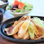 Yasai Resutoran Shounan - 豚ロース生姜焼き(サラダバー、スープ、味噌汁、デザート食べ放題付)