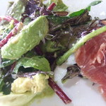 山岡ピザ - アボカドのサラダ