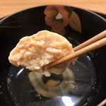 日本料理 太月 - フルコース１６５００円。車海老真薯のお椀。お出汁の美味しさを堪能できるシンプルな味わいです（╹◡╹）（╹◡╹）。真薯の具合も良かったです。