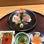 日本料理 太月 - フルコース１６５００円。ヒラメ、ブリ、カマス。お醤油、あん肝醤油、酒盗と煮切り酒でいただきます。お魚それぞれも美味しく、バリエーションもあって、とーっても美味しくいただきました（╹◡╹）（╹◡╹）