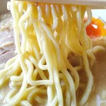 ラーメン　みそ伝 - 麺リフト－