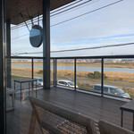 スターバックスコーヒー - 窓からの景色　新釧路川