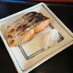 おちあい - 甘塩紅鮭定食