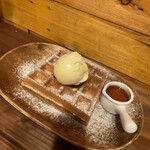 Little Deer Coffee - 楓糖華夫餅