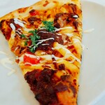 ハブ ア グット スライス - お肉と、ポテトのってます。