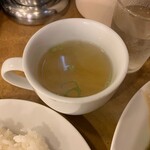 南海飯店 - かたい焼ソバのスープ