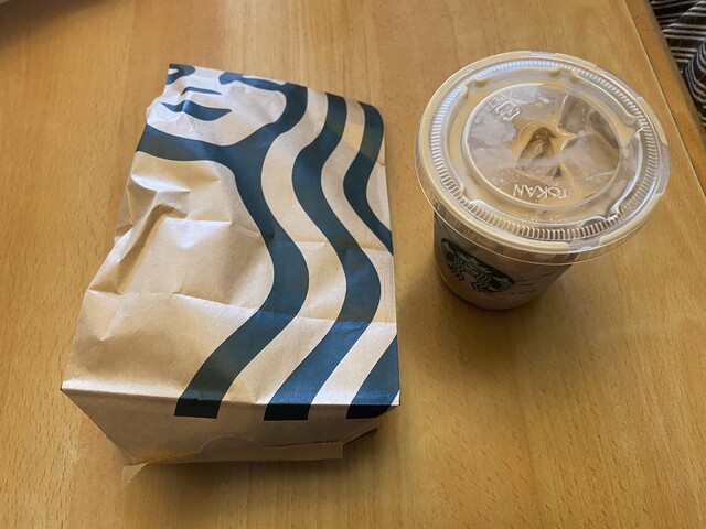 スターバックスコーヒー 博多の森店 Starbucks Coffee 福岡空港 カフェ 食べログ スターバックスコーヒー 博多の森店 Starbucks Coffee 福岡空港 カフェ 食べログ