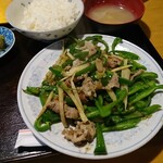 つくし - 青椒肉絲定食