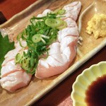 Shin tori - ささみ刺身　レモン醤油で。絶品！