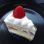パティスリー マツヤ - いちごショート