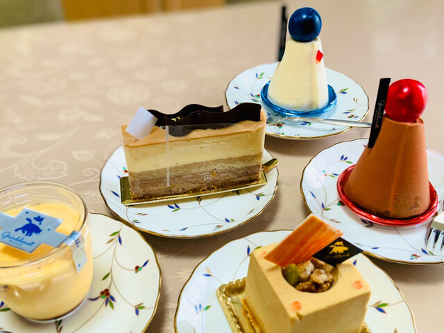 パティスリー グランシャリオ Patisserie Grand Chariot 小野田 ケーキ 食べログ
