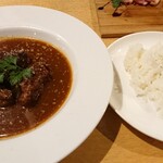 フラットリアチタ - 