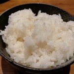 トミヅル - ごはん。唯一、ちょい残念でした。焼き肉系のお店では、ごはんの味は大事だと思います。