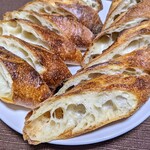 チクテベーカリー - バゲット（カット）