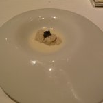 ア・ニュ ルトゥルヴェ・ヴー - ハモの冷製 玉ねぎのヴルーテ