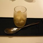 ア・ニュ ルトゥルヴェ・ヴー - 青梅のソーダ