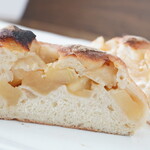 カミバン - 【2020.11】カマンベールりんご(税込310円)