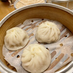 白玉蘭 モクレン - 小籠包(3個)@660円(税抜)