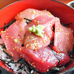 Aji Shou - 「鉄火丼定食」の鉄火丼（男性ならご飯大盛りにした方がイイと思います）