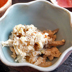 Aji Shou - 「鉄火丼定食」の小鉢（おからの煮物）