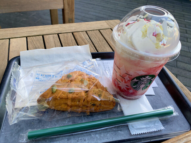 スターバックスコーヒー グランフロント大阪店 大阪 カフェ 食べログ