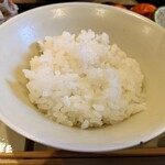 エヴァム・エヴァ・ヤマナシ・アジ - ごはん