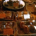 パティスリー キュイッソン - 店内棚２