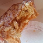 パティスリー キュイッソン - 松の実タルト断面