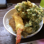 居喰処 光 - 2020/11/22
      本日の日替り 天丼 500円