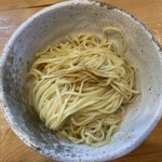 Chuuka Soba Oshitani - 替え玉 200円（2020年11月）
                少し偏平。パツッとした歯応え好みです。