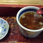 角清 - 蕎麦湯をそそぎます