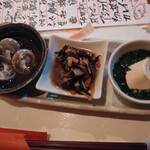 Uotorasenryou - お通し
                        ながらみ貝、ひじき、鮭の白子