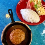 ku-rukafuekiyuukiyokuhambagutotetsupanfurenchitosutonoomise - デミグラスソースで食べるハンバーグ通常200gライス&サラダ付き1080円