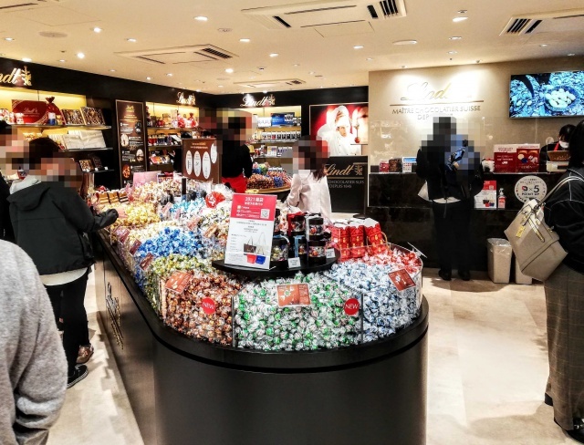 リンツ ショコラ ブティック エミル高槻店 高槻市 チョコレート 食べログ リンツ ショコラ ブティック エミル高槻店 高槻市 チョコレート 食べログ