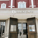 h BRICK CAFE - 入口
