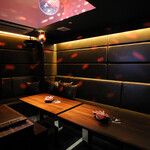 カラオケ付完全個室 肉バル＆ビュッフェ LOUVRE - 