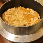 緑水亭 勝浦別館 翠海 - 鯛の釜飯　食べ応えあり