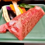 Orofure Sou - 肉料理は白老牛のステーキでした。ほとんどジュースになります。