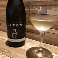 セミーナ - 北イタリアの上品で洗練された白。こういうの出されるとよそ行き感でますね。