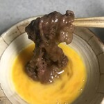 肉のあさの - 溶き卵にくぐらせて、いただきま〜す