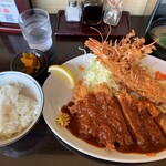 Tonkatsu Hiroki - ロースとんかつ＆海老フライ(中)定食：ごはんは小です