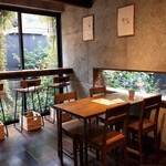 h HAGI CAFE  - 