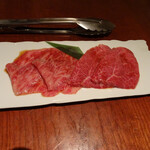 よろにく - 焼き物　希少部位 右からシャトーブリアン　シルクロース