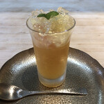 近江懐石 清元 - デザート：柿コアントローゼリー ミント