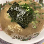 とんこつラーメン よかろうもん - 