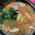 豚骨醤油ラーメン 王道家 - 