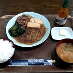 うちなー食堂コザ飯 - 平良川のすきやき