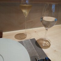 銀座 大石 - 酒控えめのつもりでもシャンパンは外せん。一品目のキャビアにも相性ぴったりですしね。